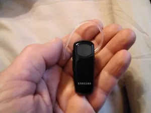 Samsung WEP490 Bluetooth Headset WEP-490 Black - Picture 1 of 6
