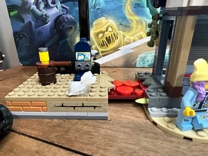 Lego Hidden Side  70422 Shrimp Shack Attack w/ Instructions and Box - Picture 1 of 14