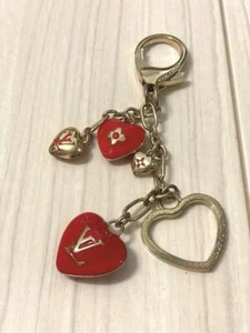 LOUIS VUITTON Bijoux Sac Cool key ring M65758 Heart charm Pomdamul Red - Picture 1 of 8