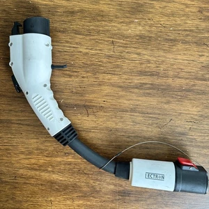 Tesla NACS to SAE J1772 Type 1 Adapter for Nissan Leaf Ariya EV electric vehicle - Foto 1 di 15