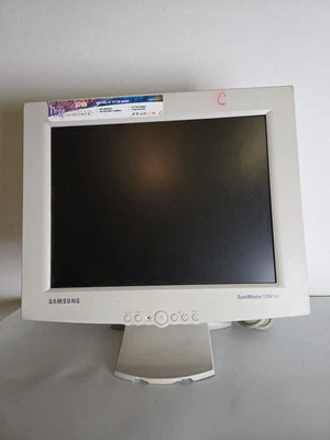 RARE Samsung SyncMaster 570V 15” LCD VGA Computer Monitor Retro Gaming VHTF - Image 1 of 4