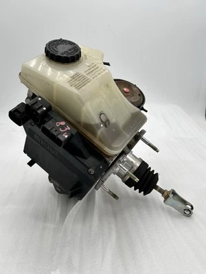 1998-05 Lexus GS300 GS400 GS430 ABS Anti Lock Brake Booster Pump Master Cylinder - Image 1 of 4