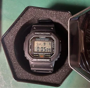 Casio G-SHOCK DW-5600E-1 Orologio Digitale Illuminatore 20BAR Usato - Foto 1 di 2