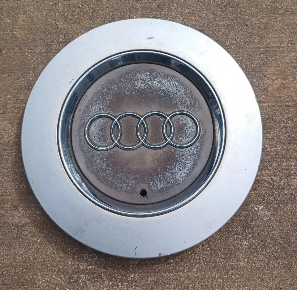 Tapa central OEM AUDI A6, 2003 - 2004, P/N 4B0 601 165 N 03 Foto 1 de 3