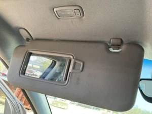 Driver Left Sun Visor Illumination With Sunroof Fits 18-20 KONA 752041 - Picture 1 of 14