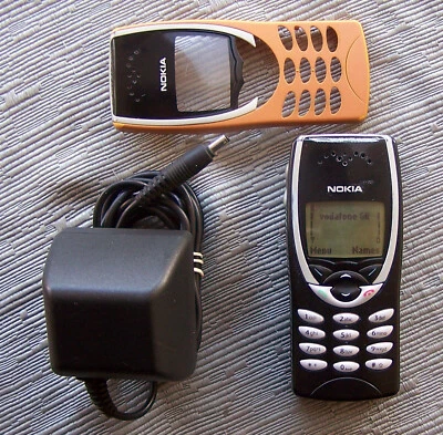 Celular clássico NOKIA 8210 ano-2001 tipo NSM-3NX fabricado na Finlândia -ΝΟ 8850 3310 - Imagem 1 de 4