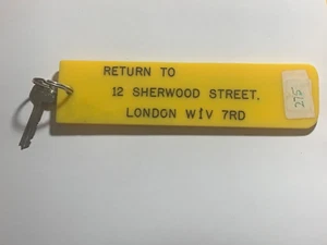 Piccadilly Hotel Motel Room Key Fob & Key London England #275 RARE - Picture 1 of 2
