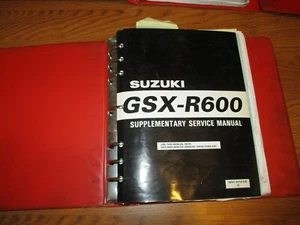 Genuino Suzuki Manual de Servicio Suplementario GSX-R600 600 99501-35150-03E - Imagen 1 de 1