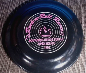 Frisbee 9 INCH "ROCK N ROLL REVUE 1994 HUMPHREY FLYER" NO. 16 FLYING DISC - Picture 1 of 8