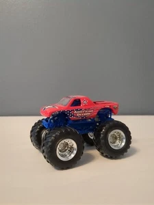 Hot Wheels Monster Jam American Dream Monster Truck 1:64 - Picture 1 of 4