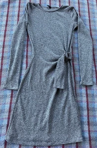 Ladies Y.A.S. Grey Fleck Knit Long Sleeved Buckle Dress Size S. Free Postage! - Picture 1 of 10