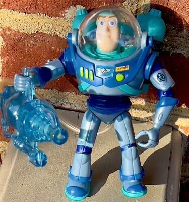 Toy Story 2 RARO Aqua Action Super Squirting Buzz Lightyear con figura Blaster de 5" Foto 1 de 4