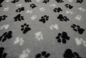 Professional NON SLIP Veterinary Dog Puppy Vet Bedding LG PAWS - GREY - Picture 1 of 16