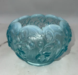 VTG FENTON GLASS Bowl BLUE OPALESCENT LILY OF THE VALLEY ROSE - Picture 1 of 9