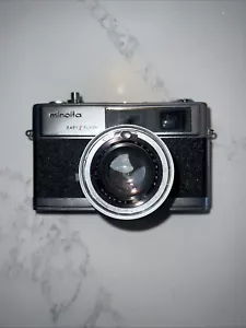 Minolta Hi-Matic 9 Easy Flash Camera Rokkor 1:1.7 45mm UNTESTED - Picture 1 of 7