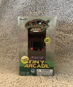 Mini Llavero Juego Retro Galaga Arcade Pequeño Más Pequeño del Mundo Artículo # 381 ~ Nuevo - Imagen 1 de 8