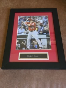 Mike Trout Custom Framed Picture 13,5x16" + PSA 10 Rookie Card - Bild 1 von 5
