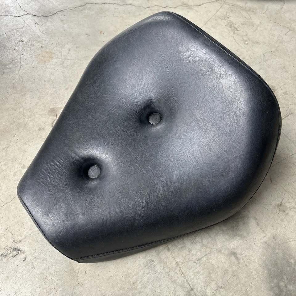 Conjunto de cojín de asiento delantero OEM Suzuki GZ250 1999-2010 Foto 1 de 4