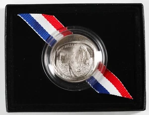 2019 D Apollo 11 50th Anniversary Uncirculated Clad Half Dollar - Picture 1 of 7