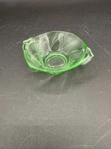 Vintage Heisey Twist Moongleam Green Individual Nut/Mint Dish 1928-1937 - Picture 1 of 10