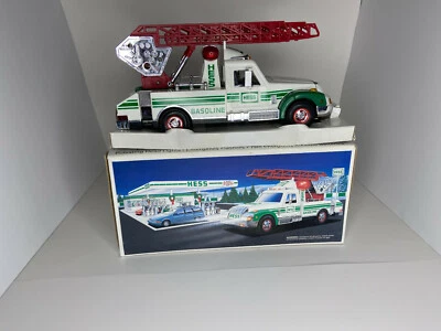 Camión HESS: 1994 camión de rescate Foto 1 de 2