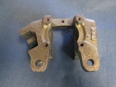 Jaguar XKE E-Type S1 & S1.5 LH задний тормоз суппорт литья б/у цинковое покрытие - Изображение 1 из 3