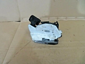 SKODA OCTAVIA SE KOMBI 2017 TÜRSCHLOSS FAHRERSEITE HINTEN 5E0839016 - Bild 1 von 9