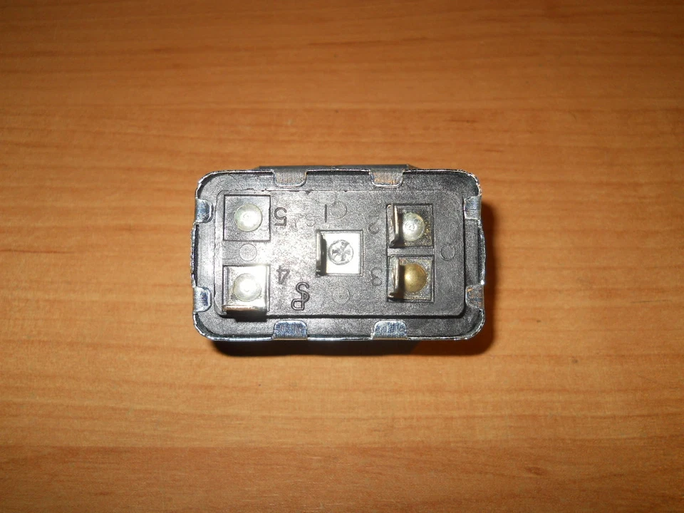 Relé soplador Buick Riviera 1974 1975 con control de temperatura automático Foto 1 de 2