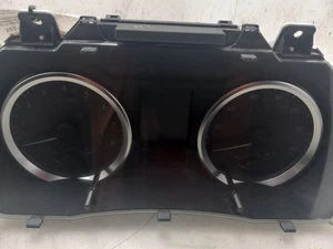17 18 19 TOYOTA HIGHLANDER LE SPEEDOMETER CLUSTER 83800-0E811 - Picture 1 of 12