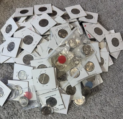 Lot of 130 Quarters Clad US Coins UNCIRCULATED - Image 1 of 3