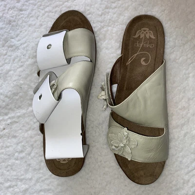 Sandalias Dansko Floral Apliques Cuero Genuino Doble Correa Beige Talla 40 Nuevas Foto 1 de 4