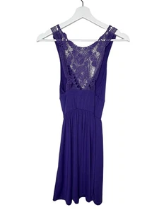 Urban Outfitters LUX Mini Abito Svasato Viola Pizzo Schiena Vestibilità XS Boho Festival - Foto 1 di 12