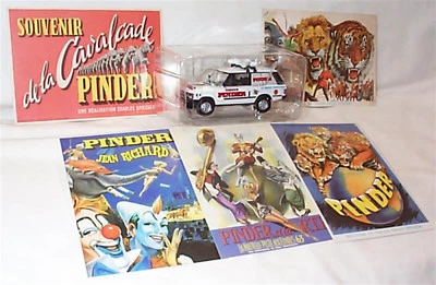 Pinder Circus Range Rover Advertising & Post cards 1-43 scale New in Pack Direkt - Image 1 of 2