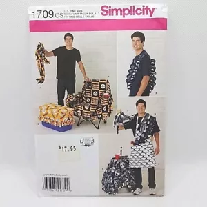 Simplicity Crafts 1709 Fleece Sports Tailgate Accessories Sewing Pattern Uncut - Picture 1 of 8