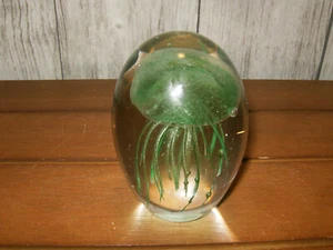 3.5" Handmade Jellyfish Glass paperweight, glows in the dark - Picture 1 of 7