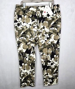 Chicos So Slimming Girlfriend Slim Leg Ankle Jeans Sz 3P / US 16 Camo Floral NWT - Picture 1 of 10