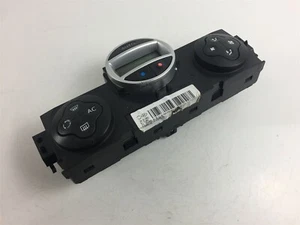 X1441 RENAULT CLIMATE CONTROL 8200501465 - Picture 1 of 4
