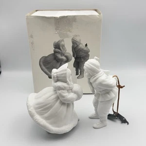 DEPT 56 Winter Silhouette Schlittschuh Kinder weiß Porzellan Zinn Schlittschuhe 7773-9 - Bild 1 von 12