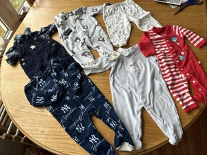 6 teiliges Konvolut Baby JUNGE 6 Monate OshKosh + Carters + Dr. Seuss + Yankees + Ralph Lauren EUC - Bild 1 von 24