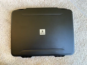 Pelican 1085 Laptop Notebook Computer Hard Carry Case with Foam - Black - Picture 1 of 5
