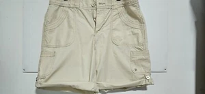 Woman's casual khaki 100% cotton 6 pocket stretchable waist cargo shorts size 10 - Picture 1 of 9