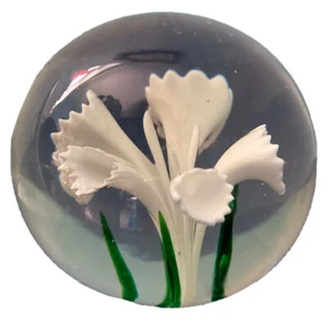 Glass Paperweight White & Green Daffodil Flowers Small 1.75” - Picture 1 of 12