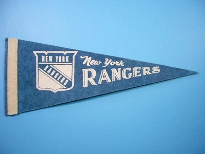 1973/74 NEW YORK RANGERS MINI NHL HOCKEY LOGO FLAG BANNER PENNANT NICE!! - Image 1 of 4