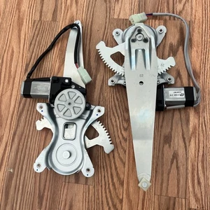 Window Regulators w/ Motor Rear Left & Right For 2001-2007 Toyota Highlander - Picture 1 of 9