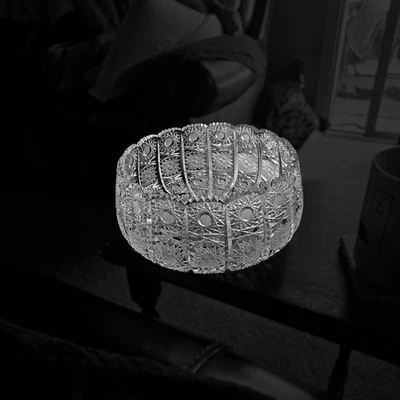 Cuenco de cristal bohemio checo de encaje reina cortado a mano vintage, excelente estado 9"x 4" Foto 1 de 4