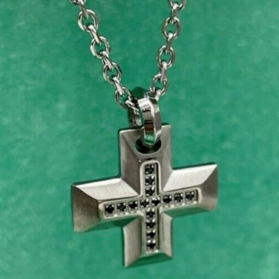 Collana ciondolo Croce Zirconi neri puntiluce Firmata catenina acciaio inox Uomo - Immagine 1 di 4