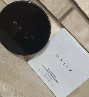 Mally-- Flawless Finish-- Transforming Effect Foundation-- FAIR 0.42 OZ NIB - Image 1 of 4