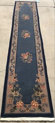 UN IMPRESIONANTE CORREDOR CHINO ART DECO 2’3” X 11’ Foto 1 de 4