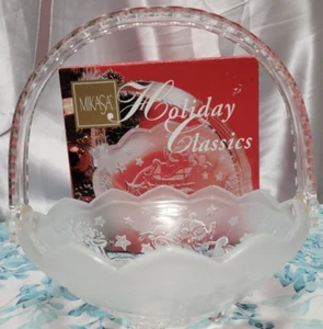 Mikasa Holiday Classics 10" Kristall Weihnachtskorb Weihnachtsschlitten Rentier - Bild 1 von 13