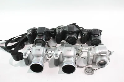 Assorted Vintage Digital Bridge Cameras w/ Some Original Cases Job Lot  - Image 1 of 4